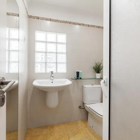 Daire Spacious 7bed In Arroios