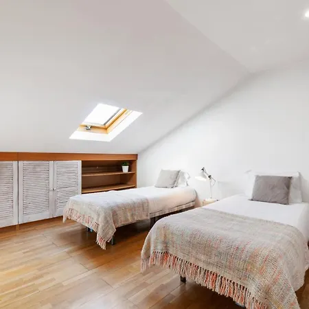 Spacious 7bed In Arroios Daire *